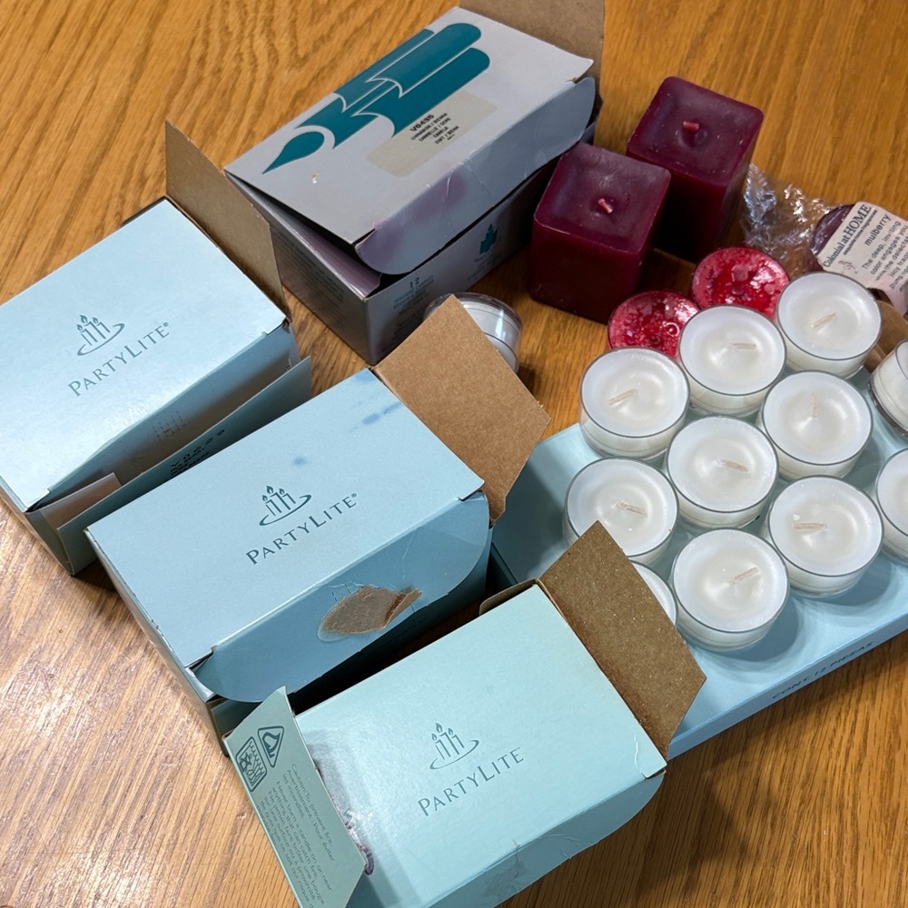 Partylite Assorted Tea Lights & Votive Candles - White, Burgundy, Deep Blue 34 - Picture 9 of 9